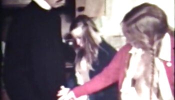 La xxx porno francai fille la plus mignonne lèche avec confiance le buisson et les ciseaux