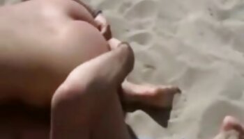 La jolie Eurobabe Ellen baisée dans un parking pour film francais porno quelques dollars