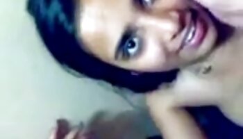 Amateur gémissant dans un Nail-A-Thon - Alcool et sexe - film pornos français Part.1