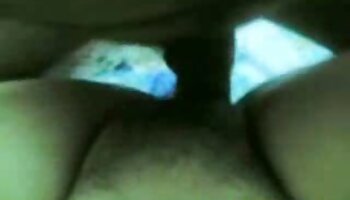 Ladyboy MILF a l'air incroyable dans cette baise de cul porno français site