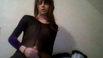Anna Nova vidéo français porno contre Mandingo deux