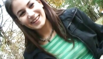 La magnifique ado Riley Reid chevauche une grosse porno cougar française bite et se prend une éjac faciale en désordre
