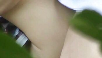 Un homme attrape une nana arabe porno français 2021 aux gros seins et lui perce le cul